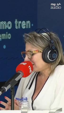 Como ya es habitual, @pilarboyerooficial nos regala en @elultimotrenrne una dosis de copla semanal.