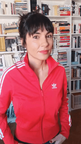  A trav�s de la escritura cotidiana nos enamoramos, nos hacemos indirectas, nos enfadamos, intercambiamos ideas y resolvemos las cosas de nuestro d�a a d�a.