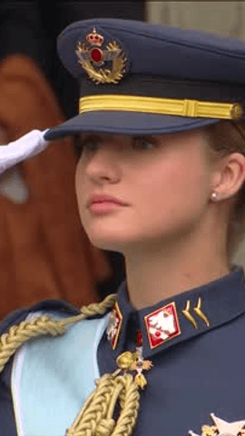 Hoy la Princesa Leonor se sumara al Día de las Fuerzas Armadas por primera vez junto a los Reyes