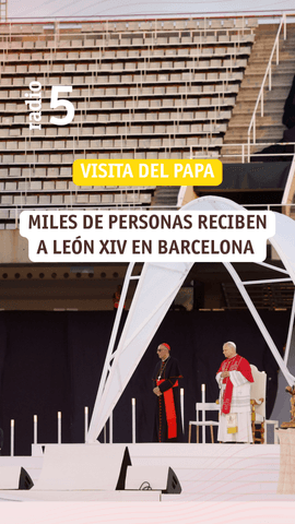 La primera jornada de León XIV en Barcelona deja a muchos fieles que esperaban asistir a la vigilia afectados por un bulo.