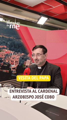 En la Casa de la Radio, en Prado del Rey, se ha colocado frente al micrófono este miércoles el hombre que guía los pasos de la Iglesia madrileña.