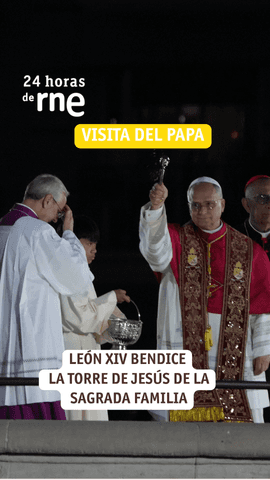 En catalán y castellano, León XIV ha bendecido e inaugurado la Torre de Jesús de la Sagrada Familia, rodeado de miles de fieles y peregrinos, que han esperado durante horas y han coreado “viva el papa”.