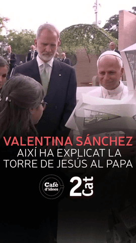  Lorena Amo conversa amb Valentina Sánchez, la jove que va emocionar Lleó XIV descrivint la torre de Jesús sense veure-la.