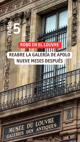 En París, en el Louvre, ha reabierto la Galería de Apolo.