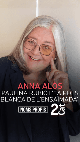  La periodista Anna Alòs explica a #NomsPropis què li va dir a la cantant Paulina Rubio a la porta d'una discoteca, qui tenia 