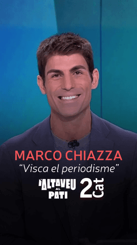  Marco Chiazza s'acomiada com a presentador de l'#AltaveuPati entre aplaudiments.
