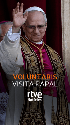  Uns 800 voluntaris esperen al Papa Lle� XIV el 9 de juny a l'Estadi Llu�s Companys i rebran tamb� el seu p�blic per fer-los d'acompanyament durant l'esdeveniment