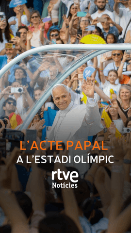  40.000 persones han omplert l'Estadi Ol�mpic Llu�s Companys aquest dimarts per a l'acte de Lle� XIV.