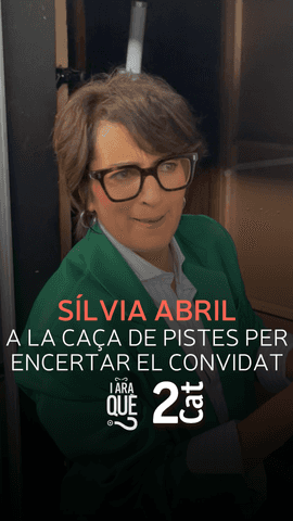  La presentadora d'#IAraQuè @silviabril s'ha pres seriosament endevinar les convidades d'aquesta setmana, però no li està sortint molt bé...