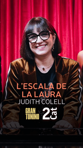 La directora de cine Judith Colell considera que, entre les can�ons de Julio Iglesias 'De Ni�a a Mujer' i 'Soy un truh�n, soy un se�or', la que ha envellit pitjor �s...