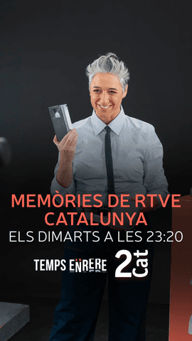  Sabies que les primeres emissions de TV en catal� es van produir en ple franquisme, fa m�s de 60 anys?