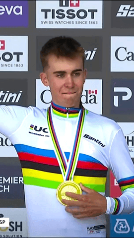  Benjam�n Noval es campe�n del mundo en la contrarreloj junior masculina.