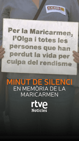  L'Ajuntament de Barcelona i els sindicats s'han reunit a les 12 hores del migdia per retre homenatge a la Maricarmen Abascal, símbol de la lluita per l'habitatge.