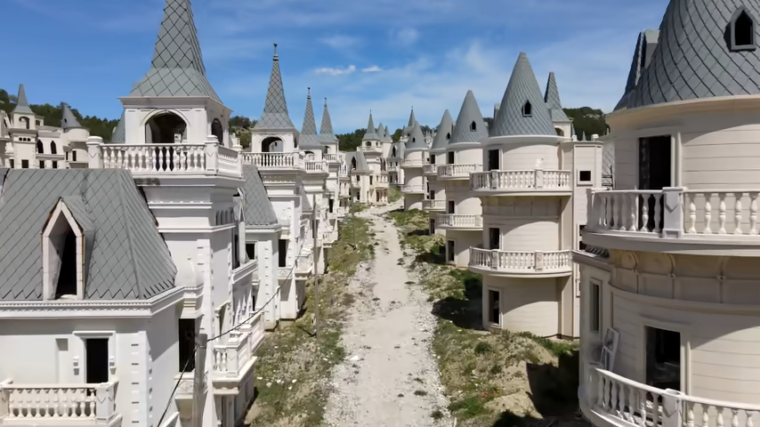 Burj Al Babas - the eerie ghost town inspired by Disney